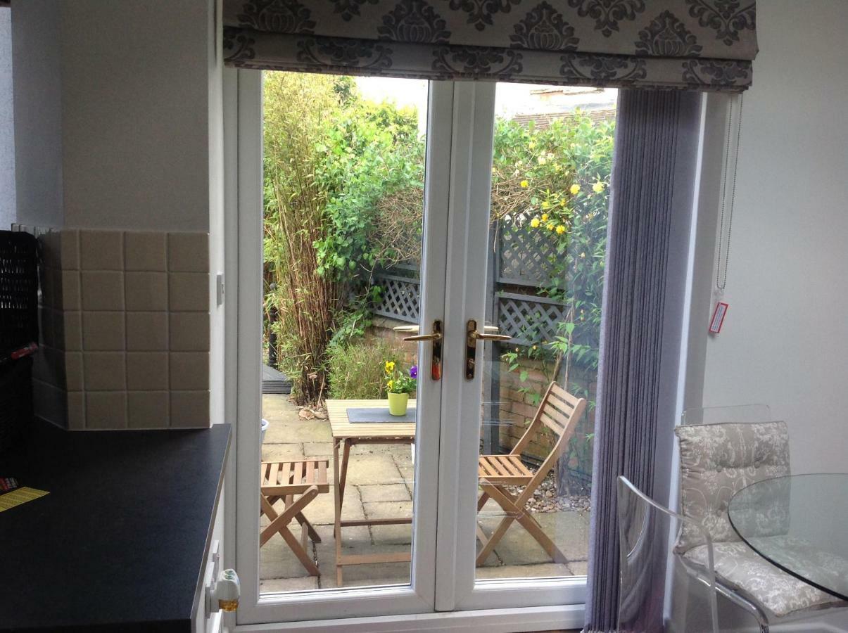 Oakleigh 1 Bed Ground Floor Garden View Apartment Free Onsite Parking Stratford-upon-Avon Extérieur photo